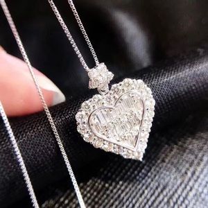 NEW 925 STERLING SILVER DIAMOND PENDANT NECKLACE